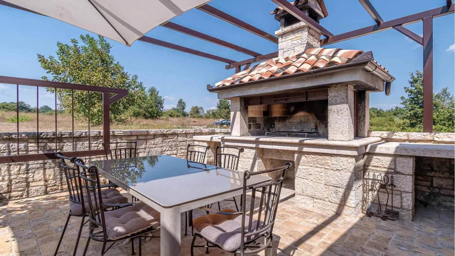 Ferienhaus Stunning Home In Trosti With Wifi Rojnići Kroatien